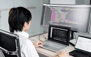 南通 api php源码,下载的php源码怎么运行呢？